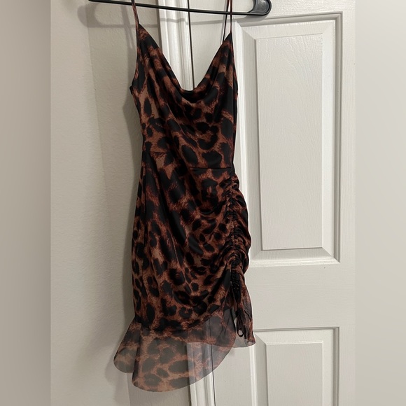 PrettyLittleThing Dresses & Skirts - Brown leopard print woven bodycon dress.